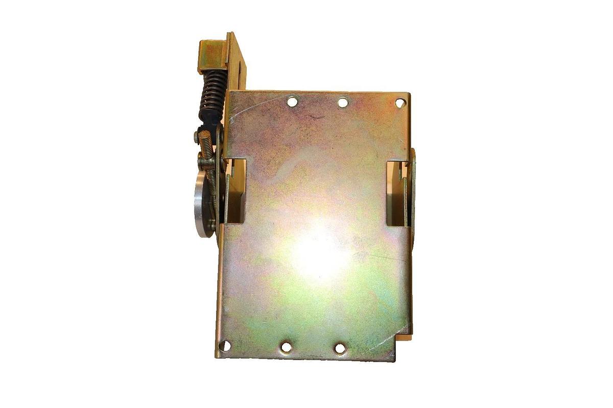 Used Square D Breaker Disconnect 9422RP1 Series B Cabinet Handle Operating Mechanism