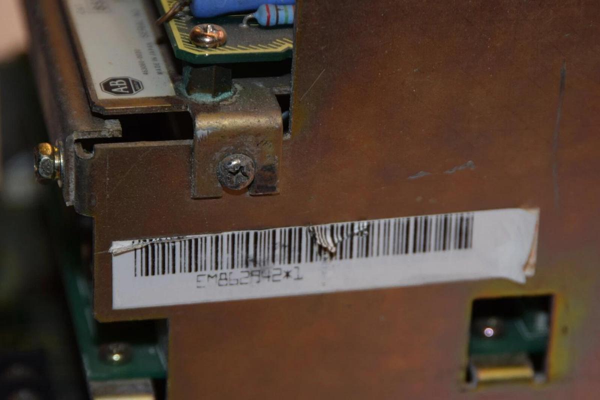 Used ALLEN BRADLEY 8520-AA6 8520AA6 EM862942*1 Series A Servo Drive