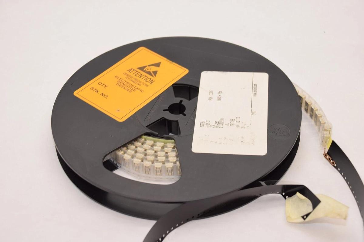 (NEW - Lot of 212) LITTEL FUSE 0154003DR , 0154003.DR , 154003 3A Amp Fuse