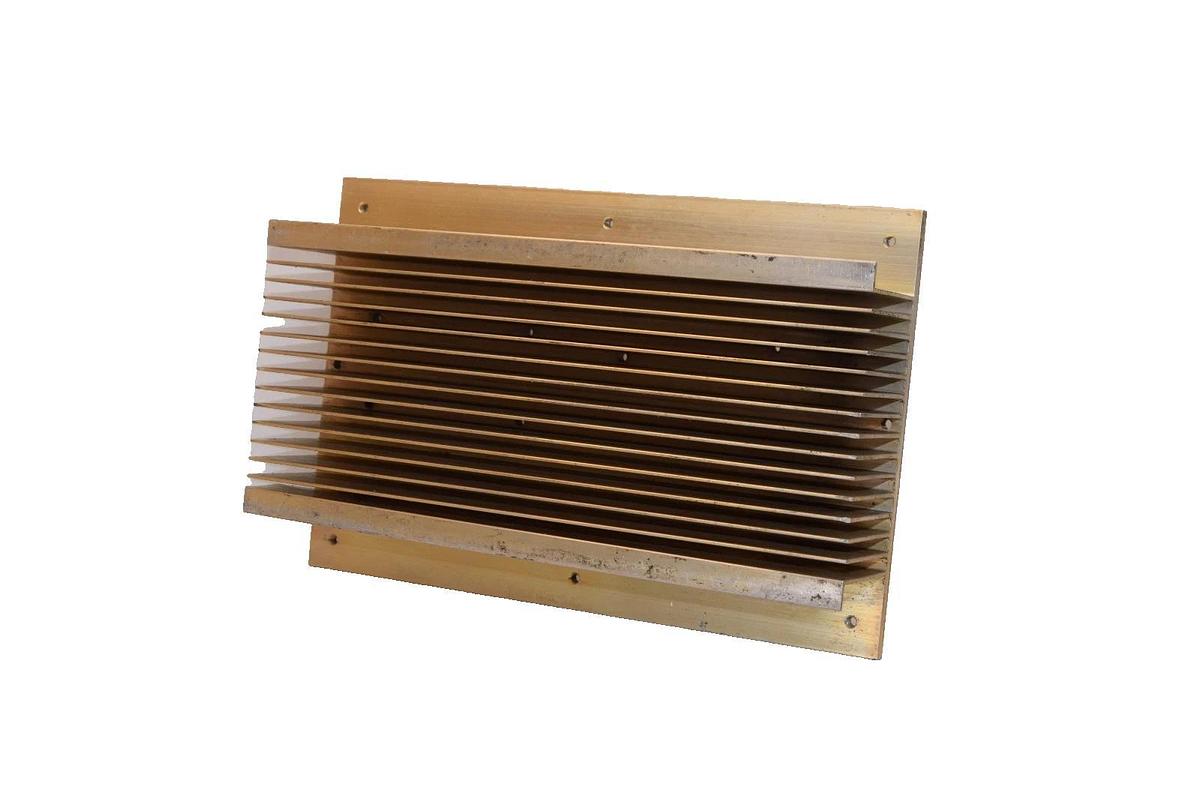 Used D-135086-8 04 , D-135086-8/04 11" x 2-3/8" x 7-1/8" Heat Sink