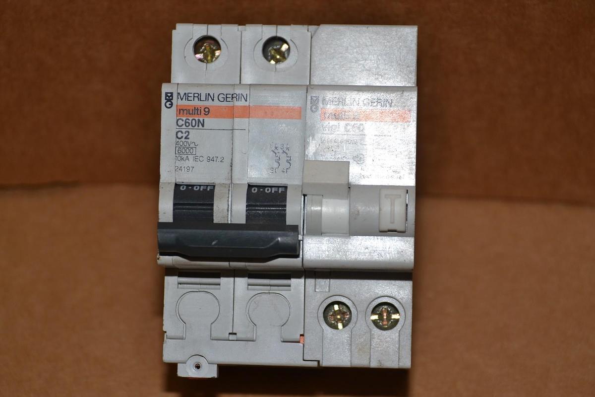 Used MERLIN GERIN MULTI 9 C60N C2 WITH VIGI C60 400V 2A 2 POLE CIRCUIT BREAKER