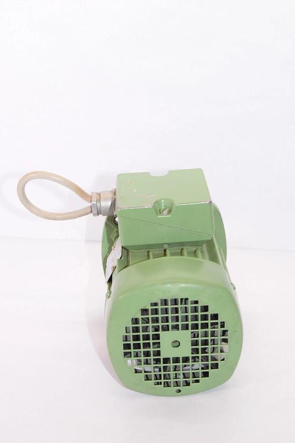 Used VEM MOTORS THURM KPR 63 G 6 273784207 265/460V 60Hz 0.30kW Electric Motor