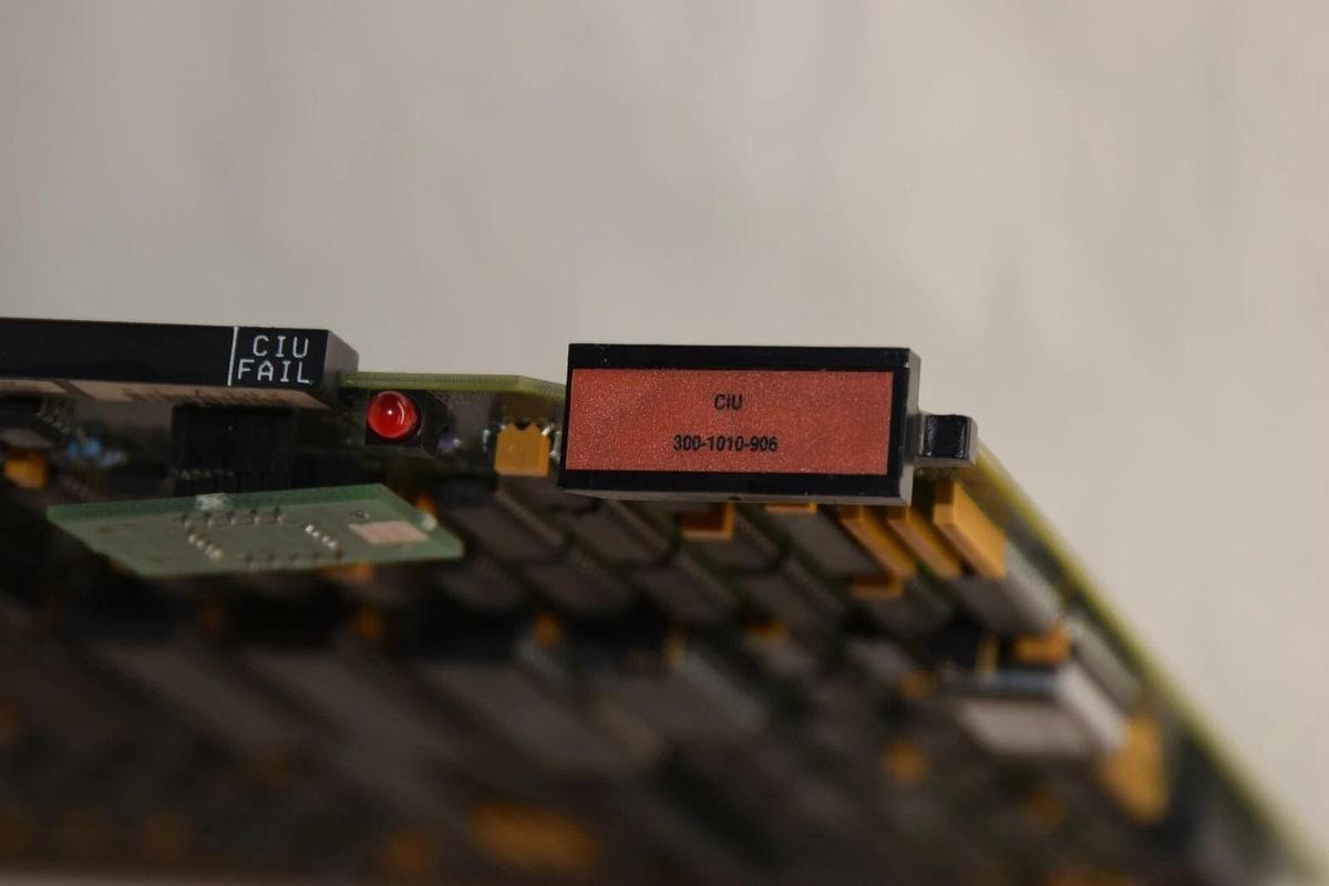 Used GRANGER ASSOCIATES 300-1010-906 3001010906 CIU Interface Board