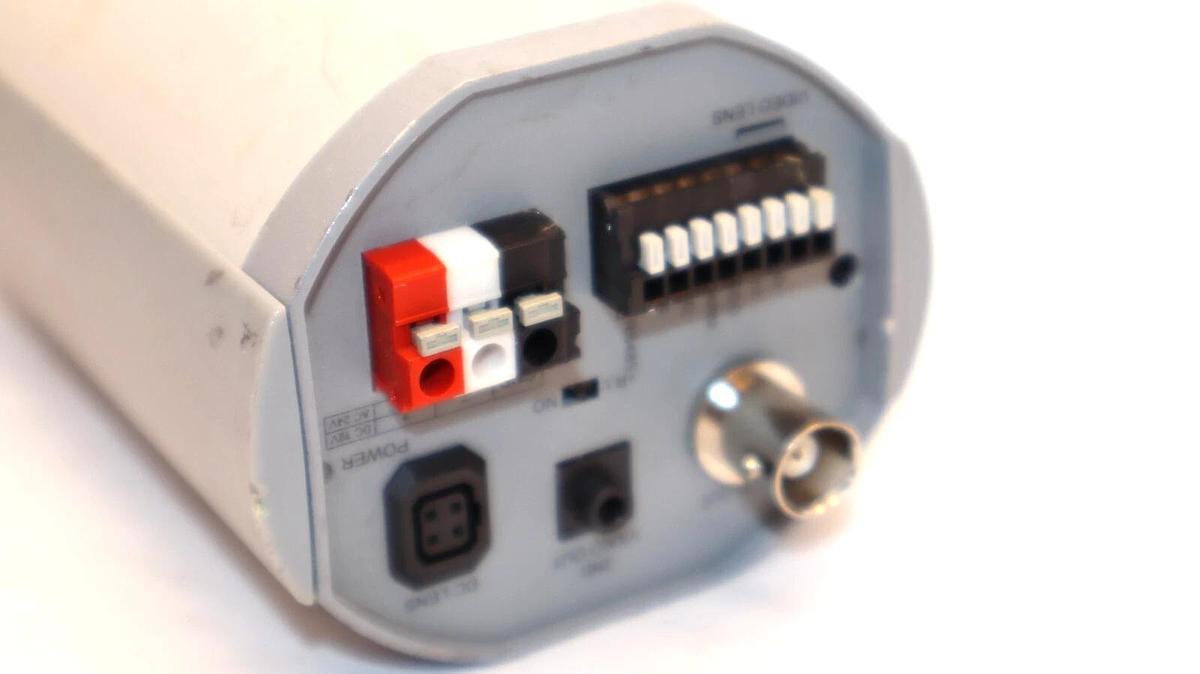 Used DEVIEW CQ3TN6522 24Vac 5W True Day / Night Camera