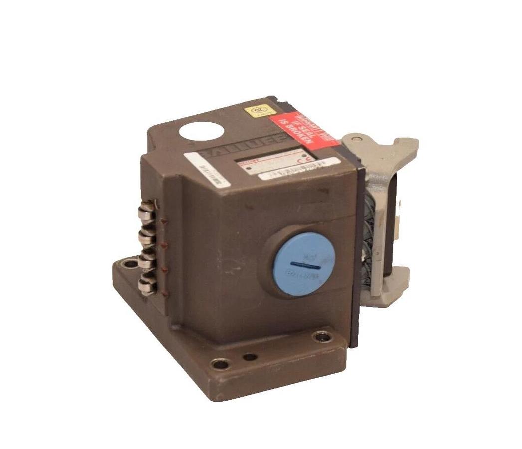 Used BALLUFF BNS-813-X518-D04-L12-100-22-04 BNS813X518D04L12 Mechanical Limit Switch