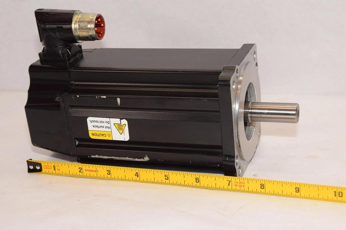 Used ALLEN BRADLEY CAT VPL-B1003T-PK12AA Series A 480V 3Ph Kinetic AC Servo Motor