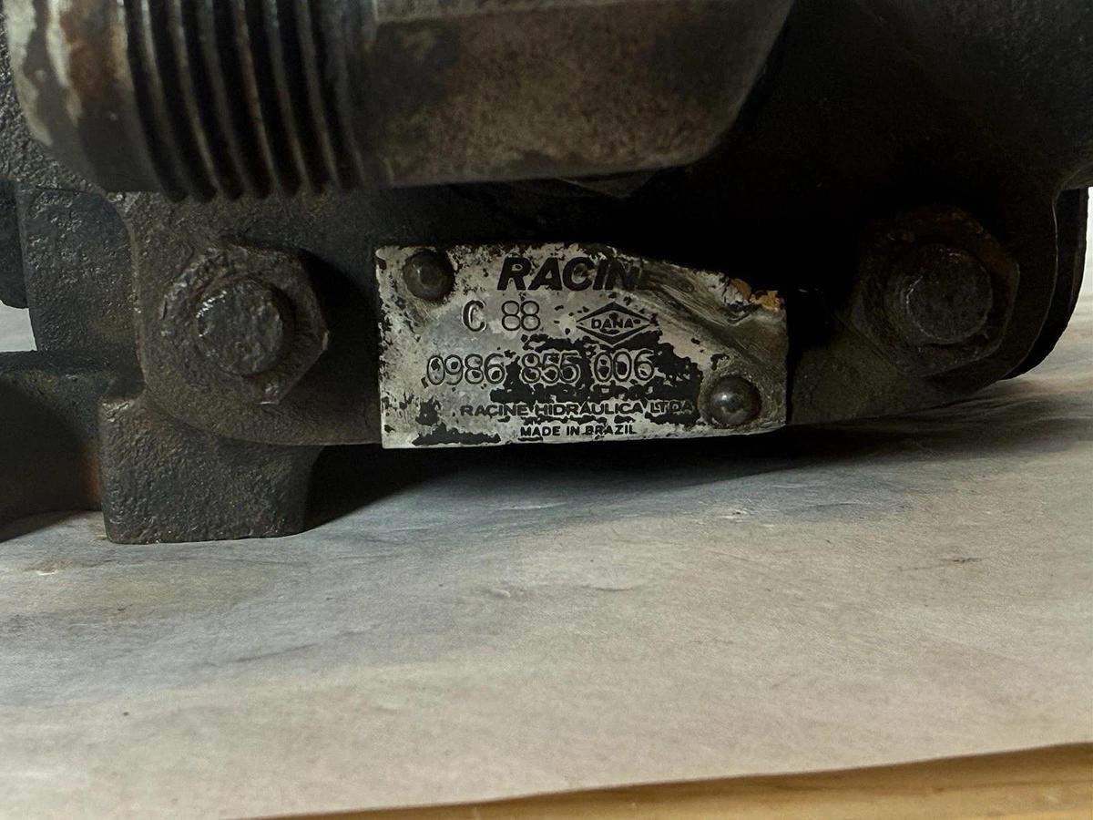 Used Racine C 88 0986 855 006 Challenger Wrecker Hydraulic Valve Block 7 spool Valve
