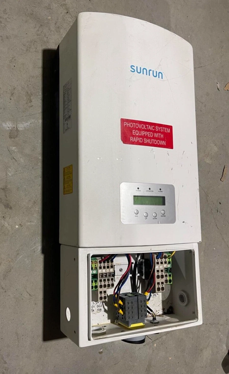 Used Solis Sunrun Grid-Tie Non-Isolated Inverter Solis-4K-2G-US-SUN 0/240v 4000w
