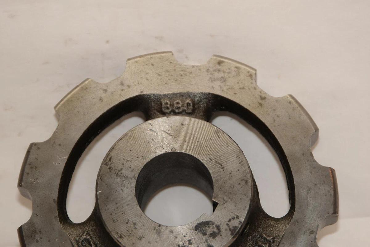 (NEW) REX 880 11T 88011T 401 208 1-1/4" Bore 11 Teeth Sprocket