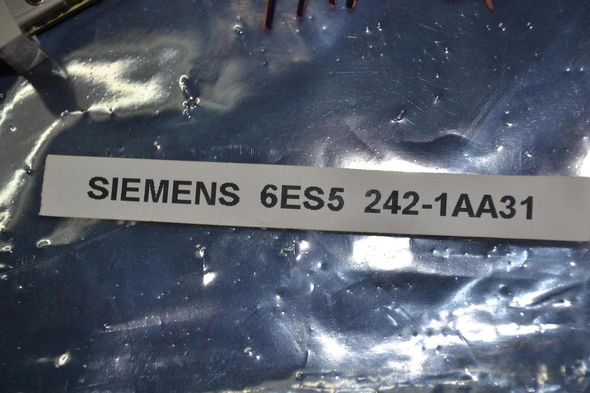Used SIEMENS 6ES5 242-1AA31 799ML-94V-0(ON BACK) CIRCUIT BOARD
