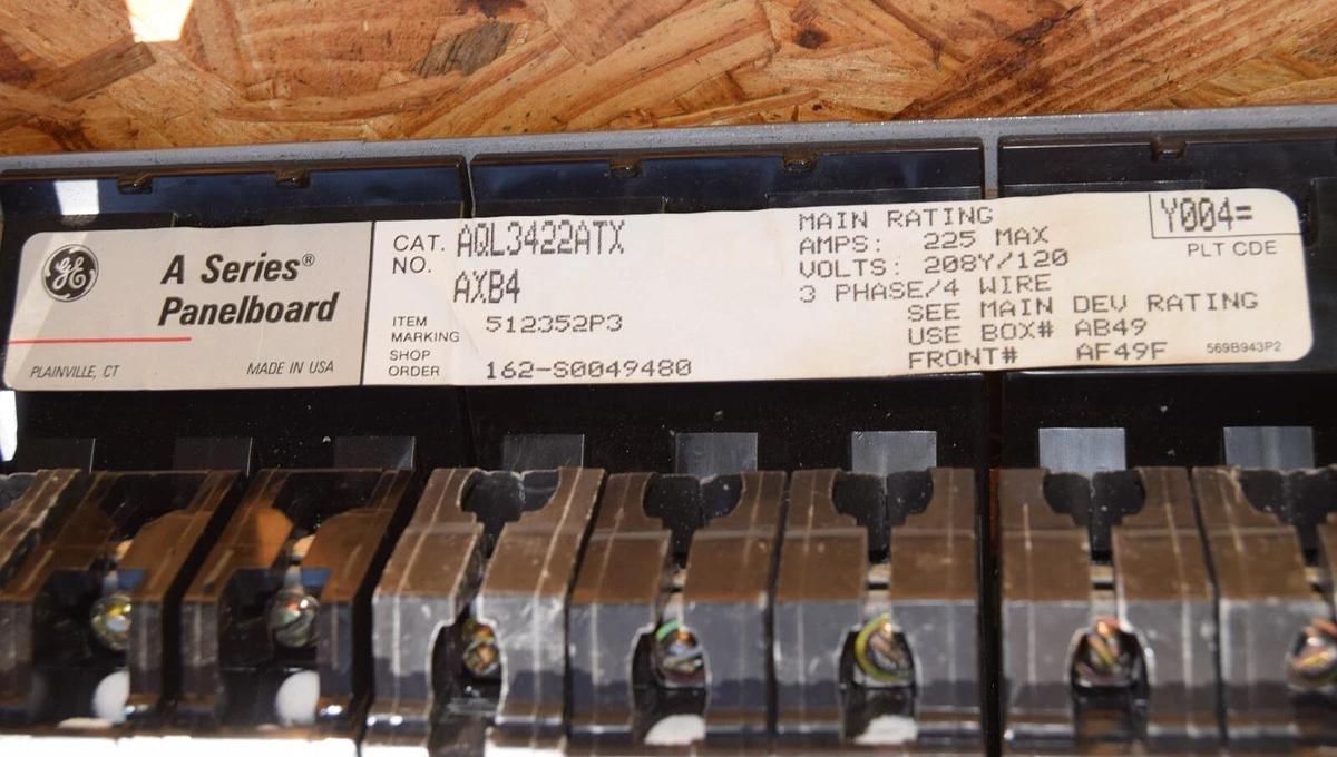 Used General Electric GE A Series Panelboard Interior AQL3422ATX AXB4 225a 3ph 4w