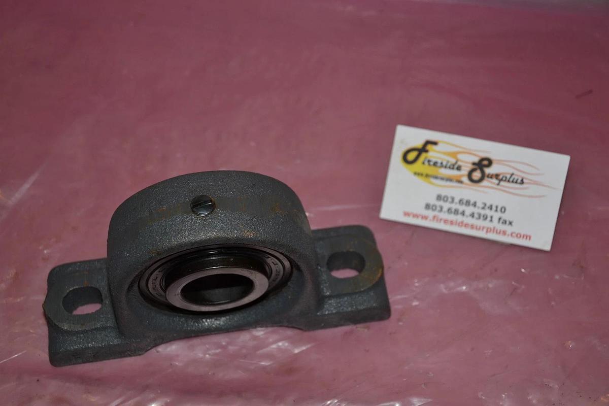DAYTON PILLOW BLOCK BEARING  F7 5 5X686  F75 NEW