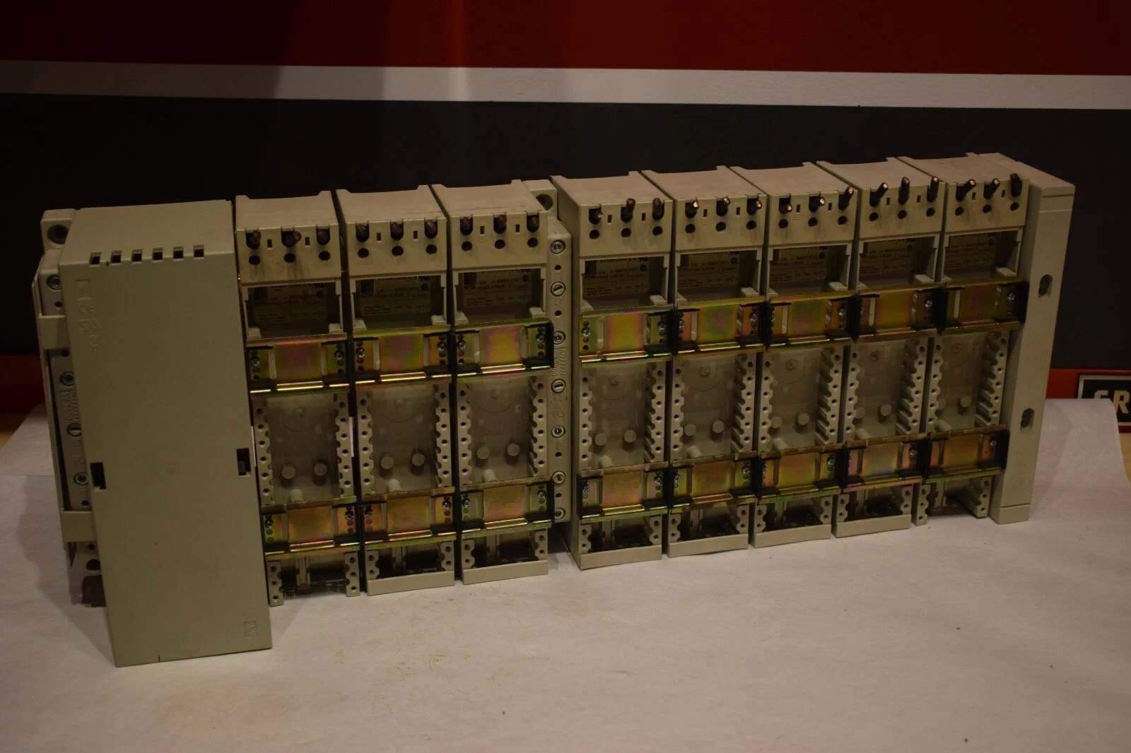 Used RITTAL RILINE BUSBAR SYSTEM SV3442 SV3041.000 250A 500V