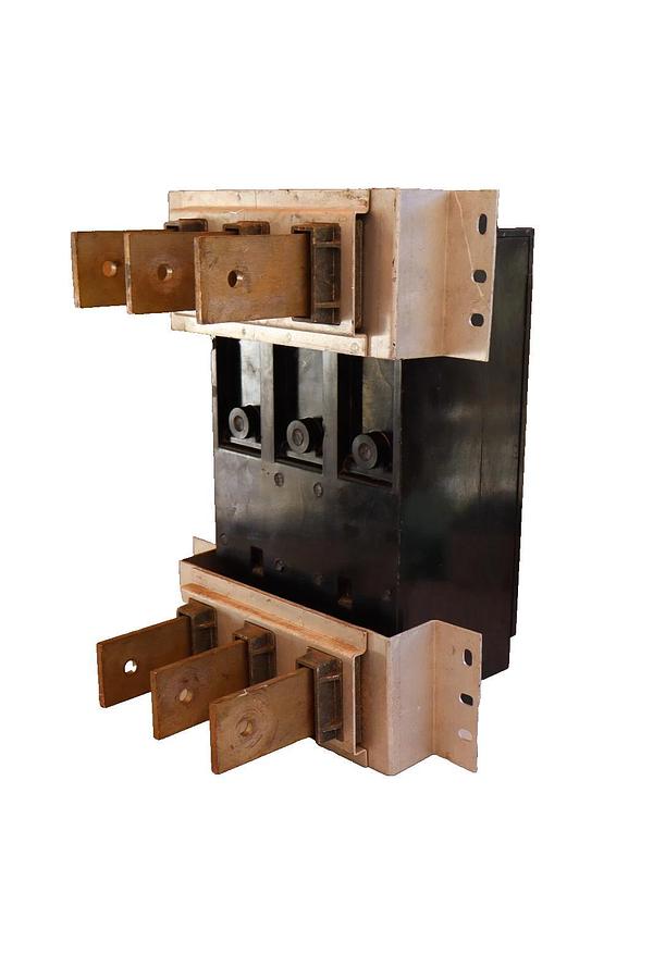 Used GE 375 Amp Circuit Breaker TKM436F000 600V 3-Pole General Electric 1009161 A USA