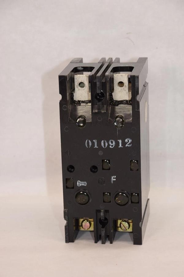 (NEW) CUTLER HAMMER REA2050 50A 2 Pole 240Vac Circuit Breaker