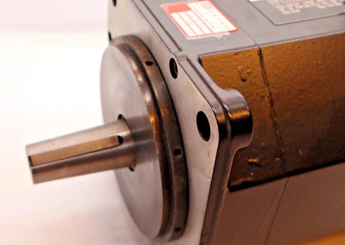 GE FANUC A06B-0143-B075 #7008 3000rpm 3PH 2.8kW AC Servo Motor REFURB