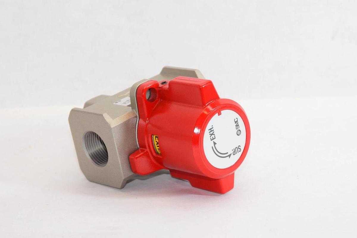 (NEW) SMC VHS50-N06-Z , VHS50N06Z 15-150psi Lockout Hand Valve