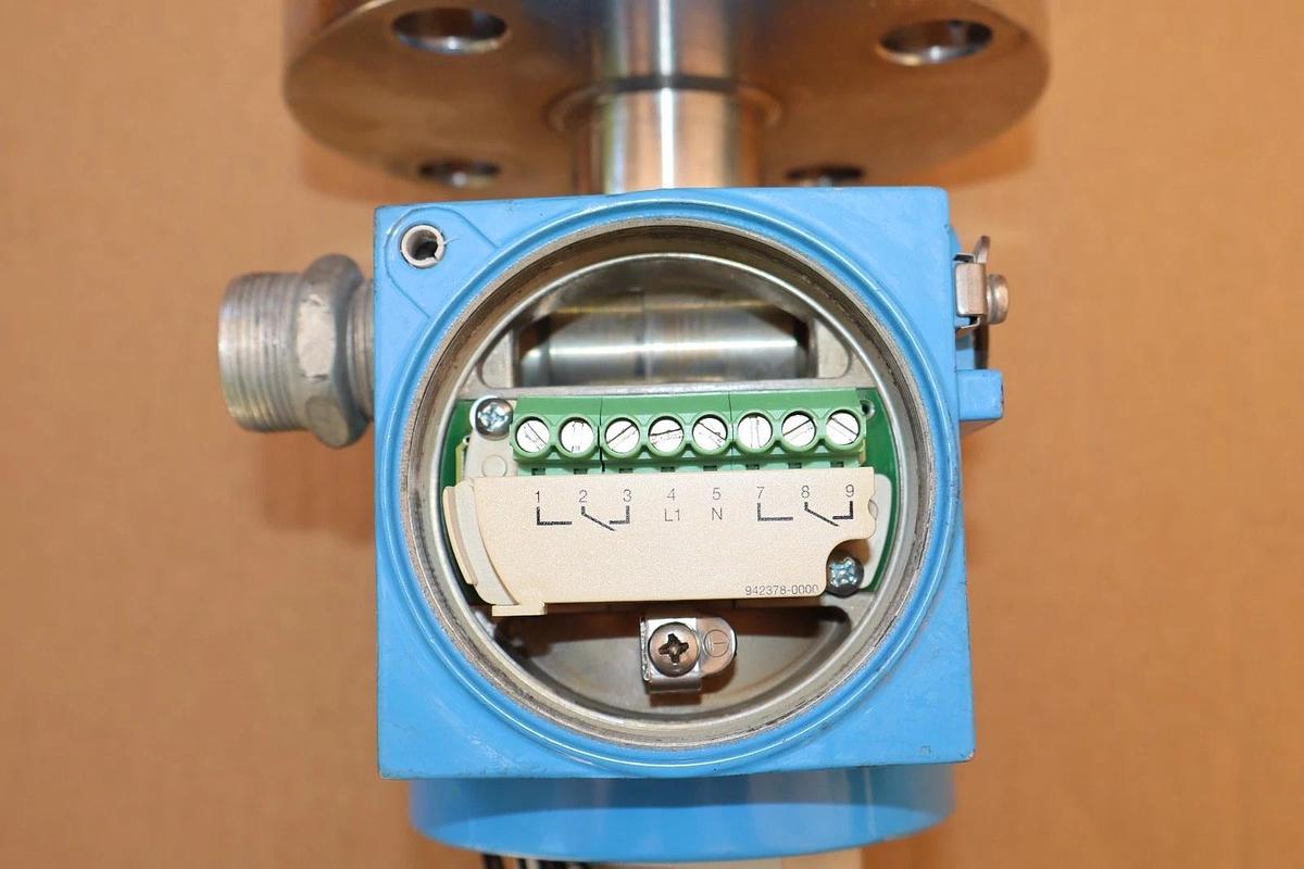 Used ENDRESS + HAUSER Liquid Level Sensor FTM31D-A5KM13 FTM31DA5KM13 L1 18"