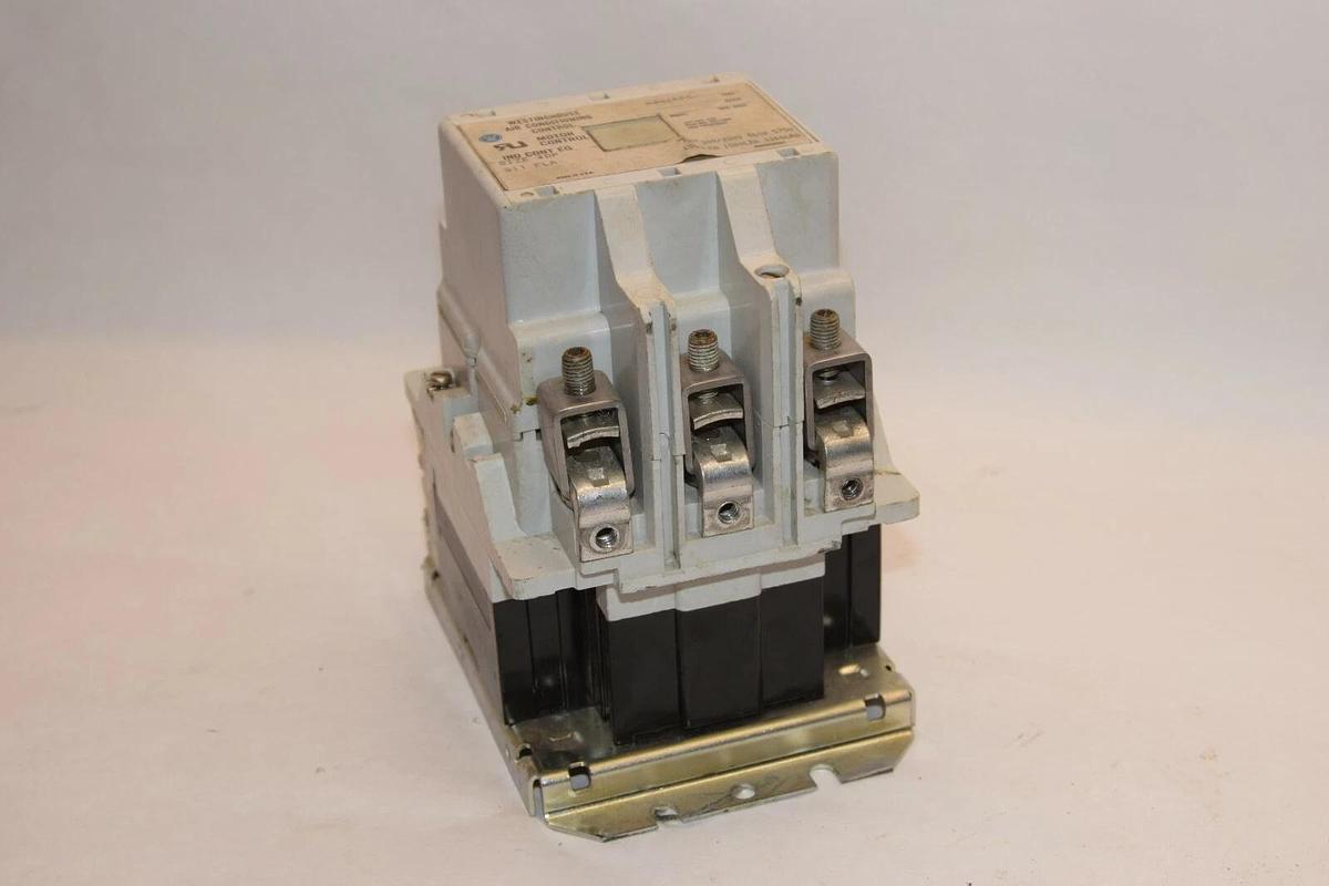 Used WESTINGHOUSE A201KFC Size 4DP 211 FLA Model K 120V, 60Hz Coil Contactor