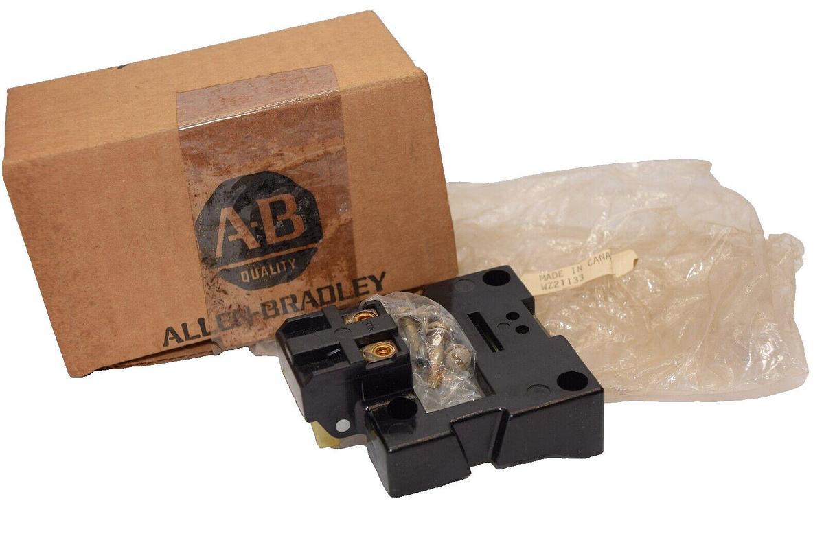 (NEW) ALLEN BRADLEY WZ21133 Coil Cover Contact Kit , Repair Part