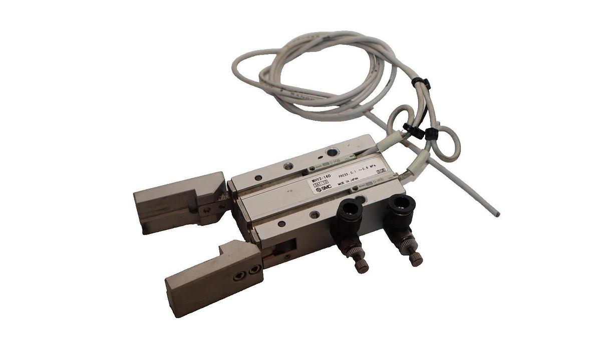 Used SMC MHY2-16D , MHY216D 0.1-0.6MPa Pneumatic Cylinder