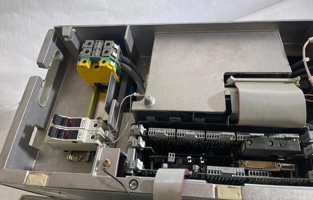 Used Siemens DC Inverter Simovert MC 6SE7023-8TD51-Z *door broken*
