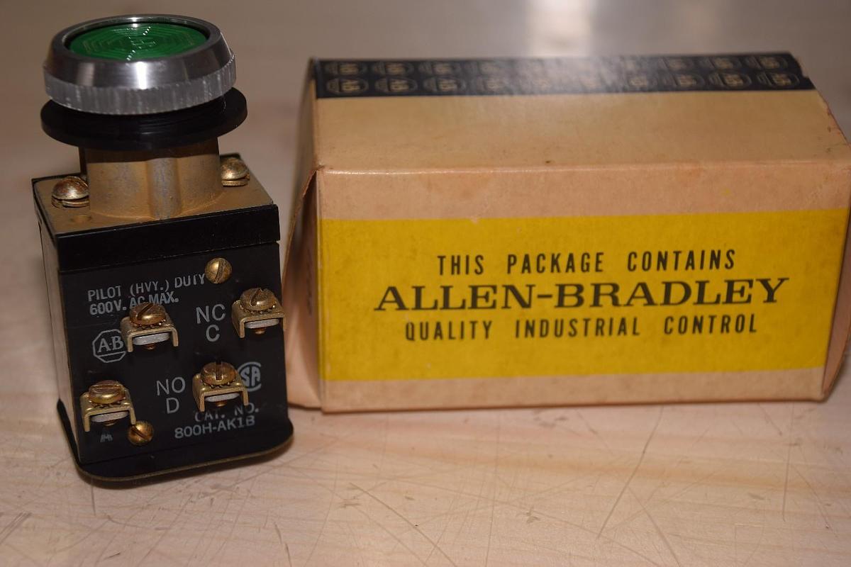 ALLEN BRADLEY 800H-AK1B 800H AK1B 800HAK1B SER A FLUSH HEAD PUSH BUTTON NEW