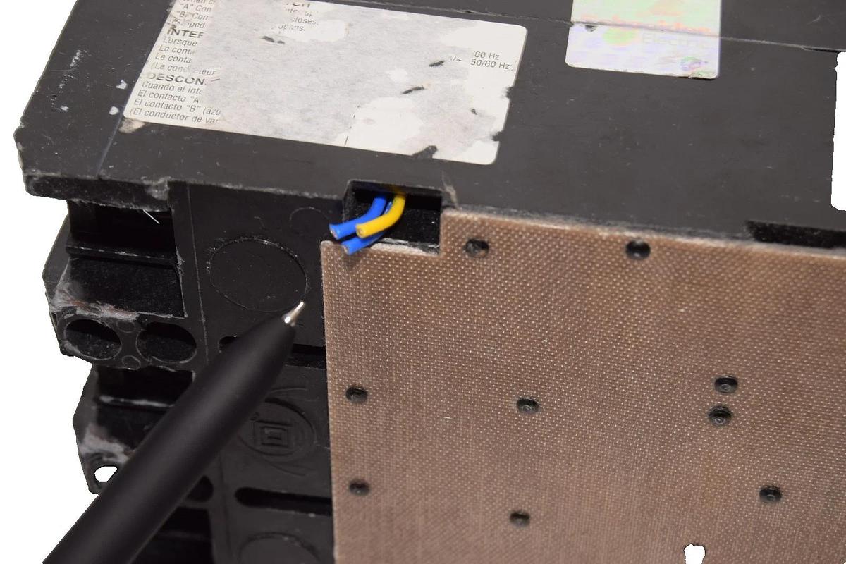 Used Square D 250A Circuit Breaker 0W6129A KH 250 Amp 3 Pole