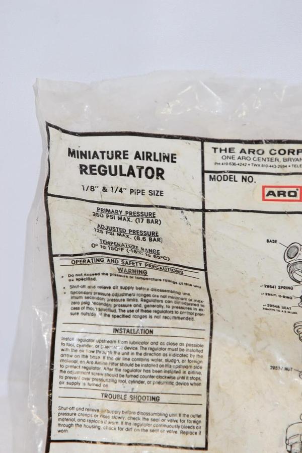 (NEW) ARO 127122-600 1/8" & 1/4" Pipe Size Miniature Airline Regulator