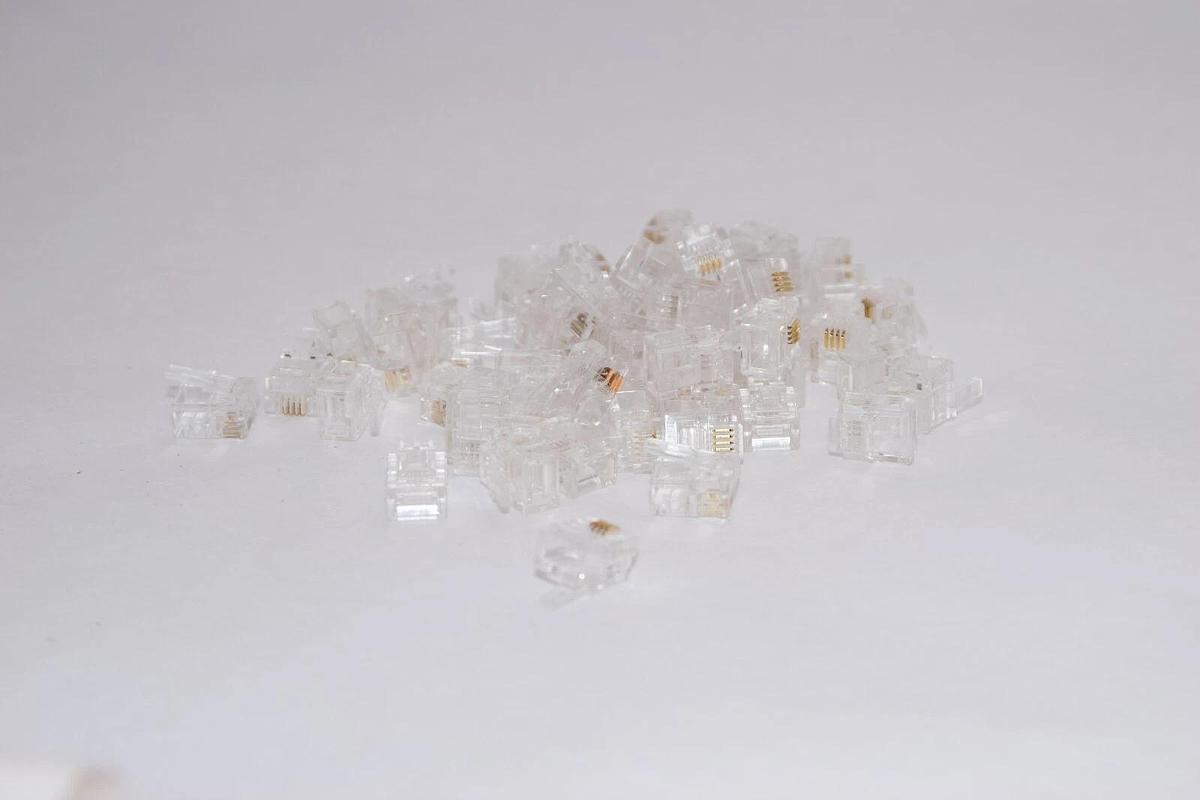 (NEW - Lot of 57) MULTICOMP 70016P4C 6-POS RJ11 Plug