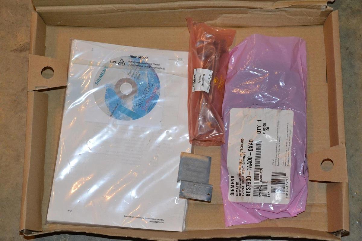 NEW Siemens Simatic Touch Panel PC IL 70  6AV7500-0BA00-0AA0  6AV7500