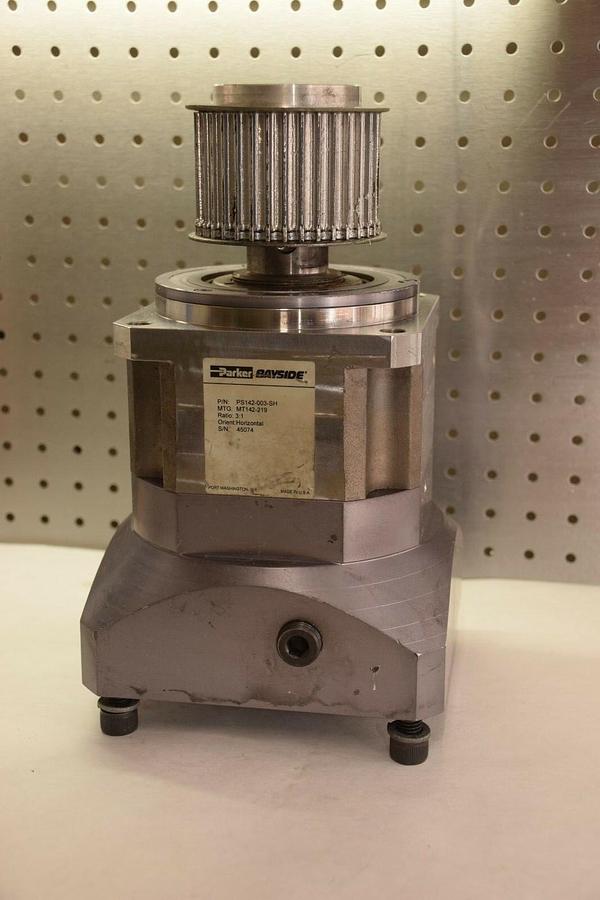 Used Parker Bayside 3:1 Horizontal Gearhead Gear head PS142-003-SH  PS142 003 SH