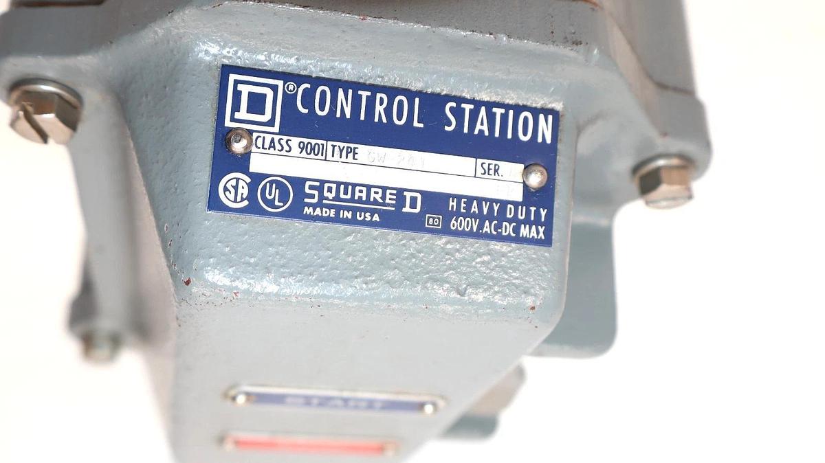 Square D Heavy Duty Control Statation 9001 GW-241 GW241 Series A  (New)