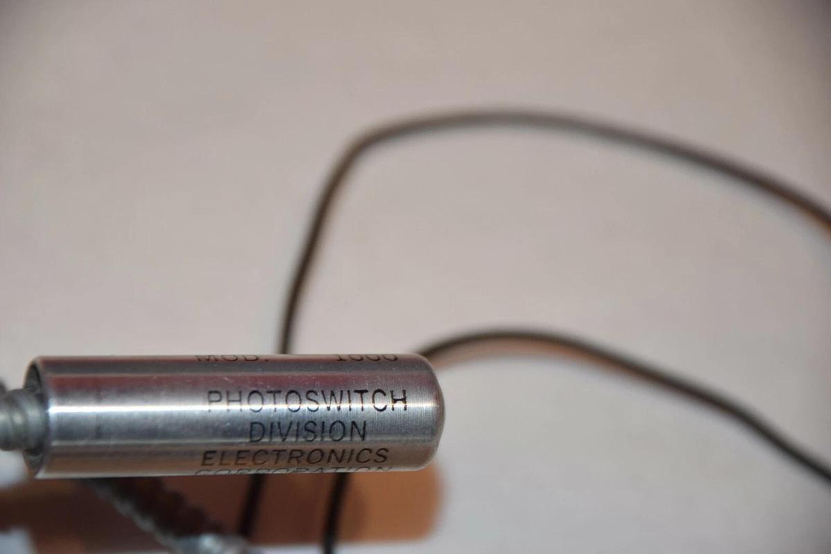 NEW ALLEN BRADLEY 40BA1-1000 40BA1 1000 PHOTOSWITCH