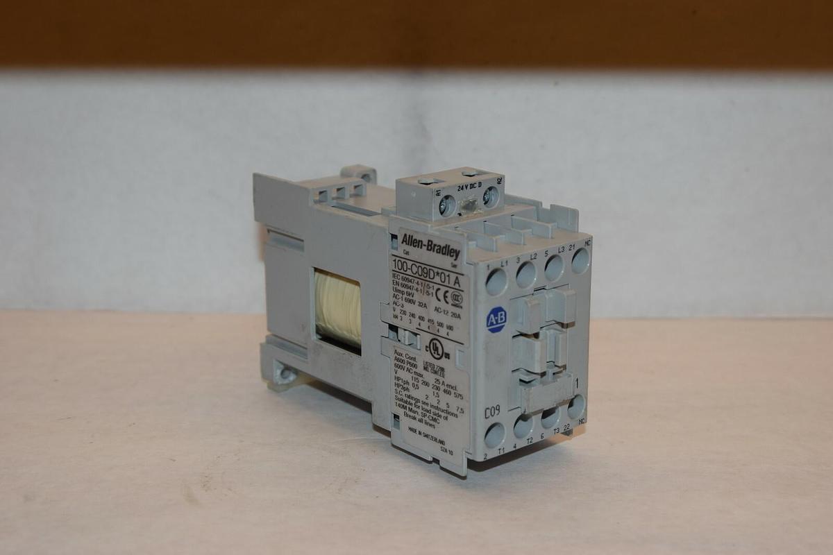 Used ALLEN BRADLEY 100-C09D*01 100C09D*01 SERIES A 24VDC CONTACTOR