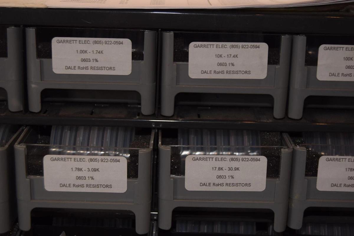 Lot 20 Drawer GARRETT VISHAY DALE CRCW0603 0603 SM Suface Mount 1% Resistor Kit