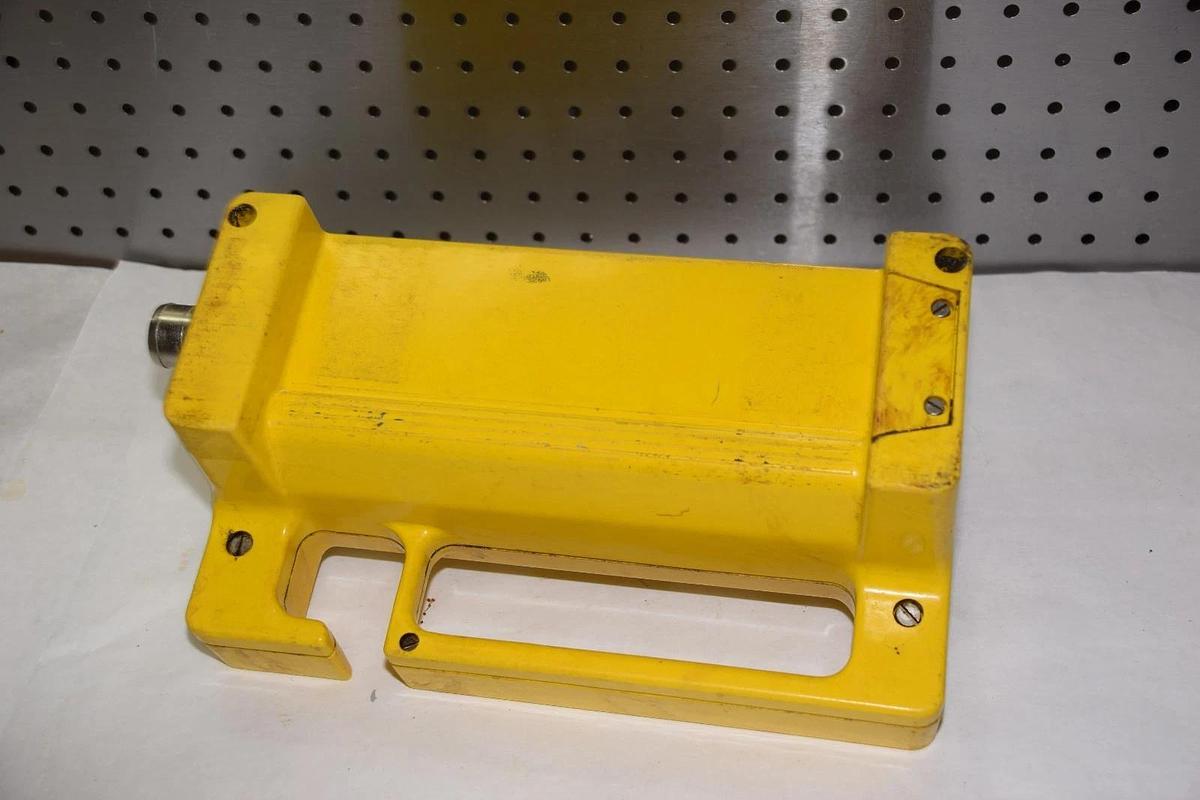 Used ROSE 301813 NAX0XS PENDANT CNC REMOTE Teach Pendant