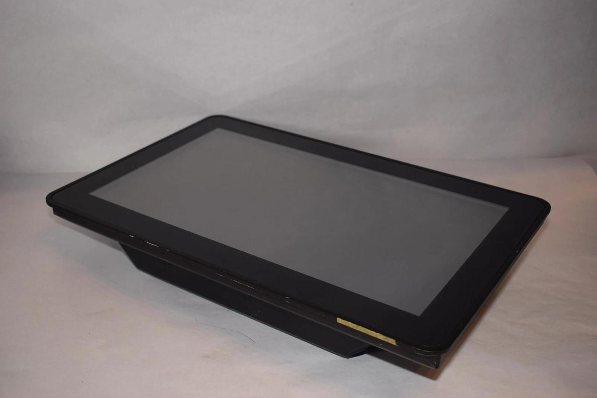 Used ADLINK X4D-3365-199 12V 7A All In One Panel PC  Windows *Scratched Screen*