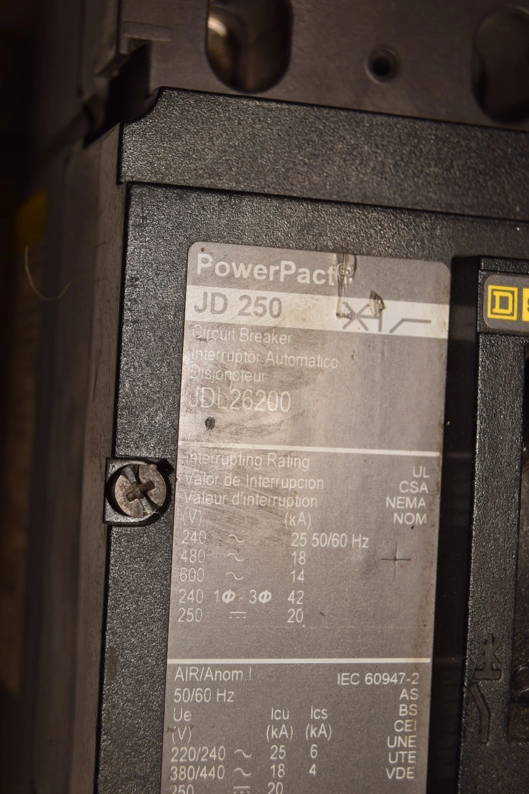 Used Square D Circuit Breaker 200A JDL26200 200 Amp JD 250 3P