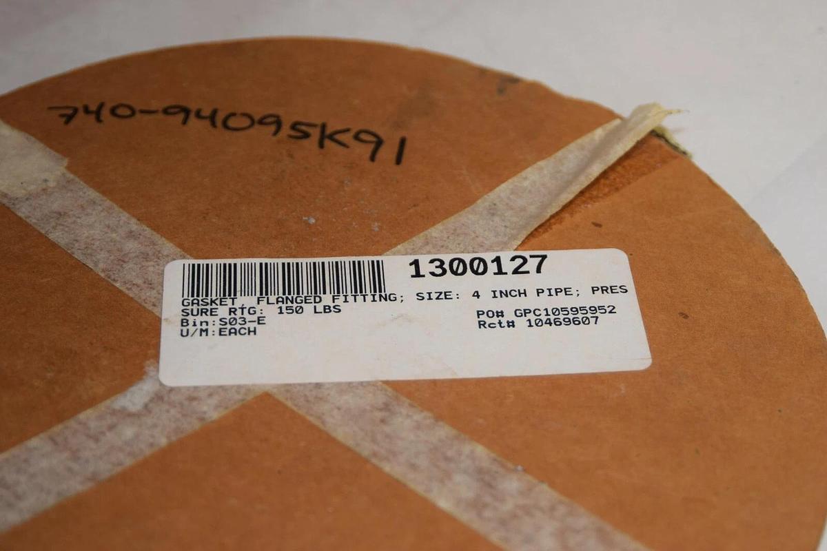 (NEW) SGL CARBON GROUP 1300127 4" Flanged Fitting Gasket
