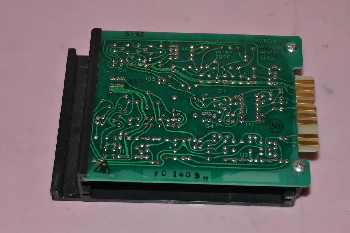 Used ACROMAG 1800 SERIES 1822-RBP-P00A-V5 1822RBPP00AV5 INPUT MODULE