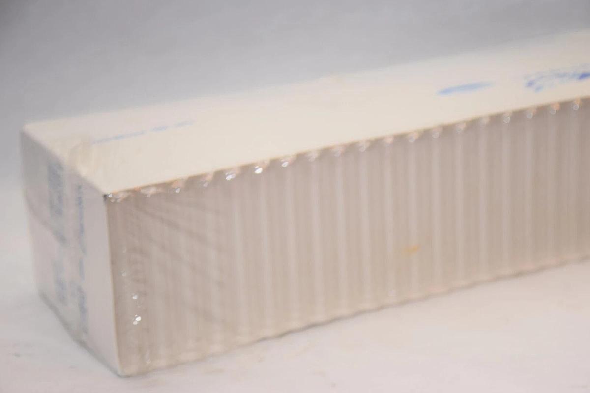 (NEW - Pack of 250) VWR 47729-570 12x75mm Disposable Cell Culture Tubes , Glass