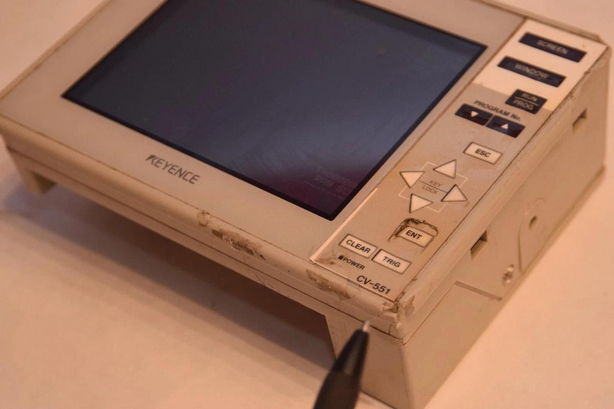 Used KEYENCE CV-551 Operator Interface Display Panel *As-is*
