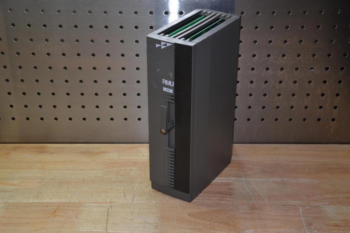 Used BAILEY CONTROLS P-HB-RMU-10010000  PHBRMU10010000 RMU 100 Module