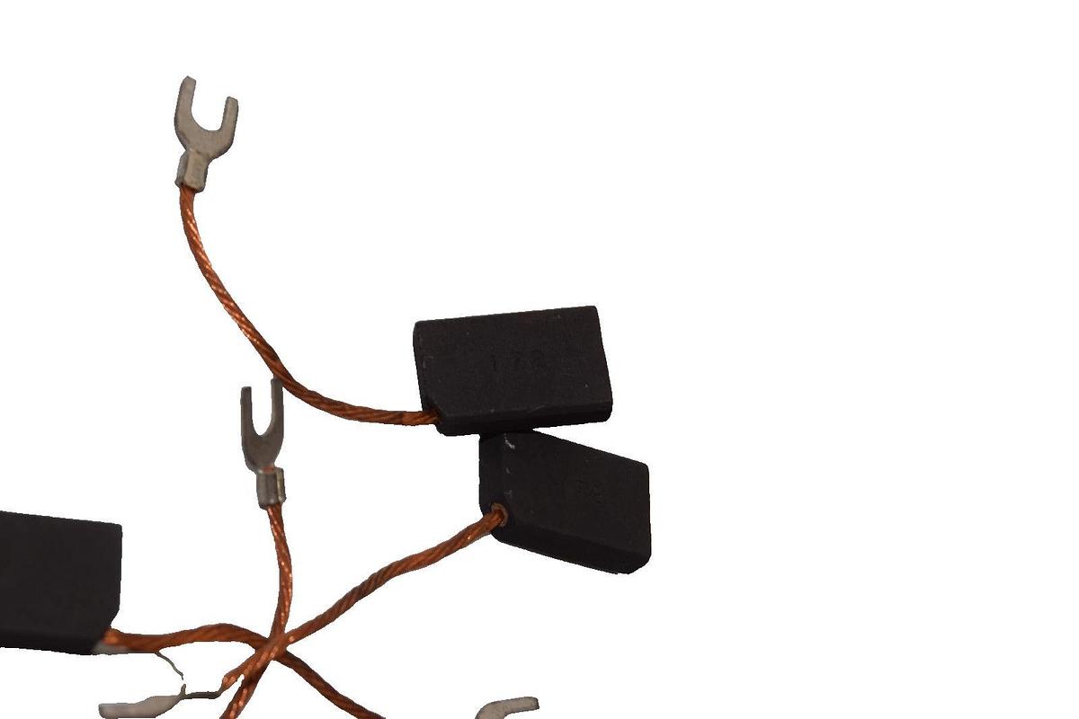 172 Carbon Motor Brush Brushes 1" x 1/4" x 5/8"  (New - Lot of 4)