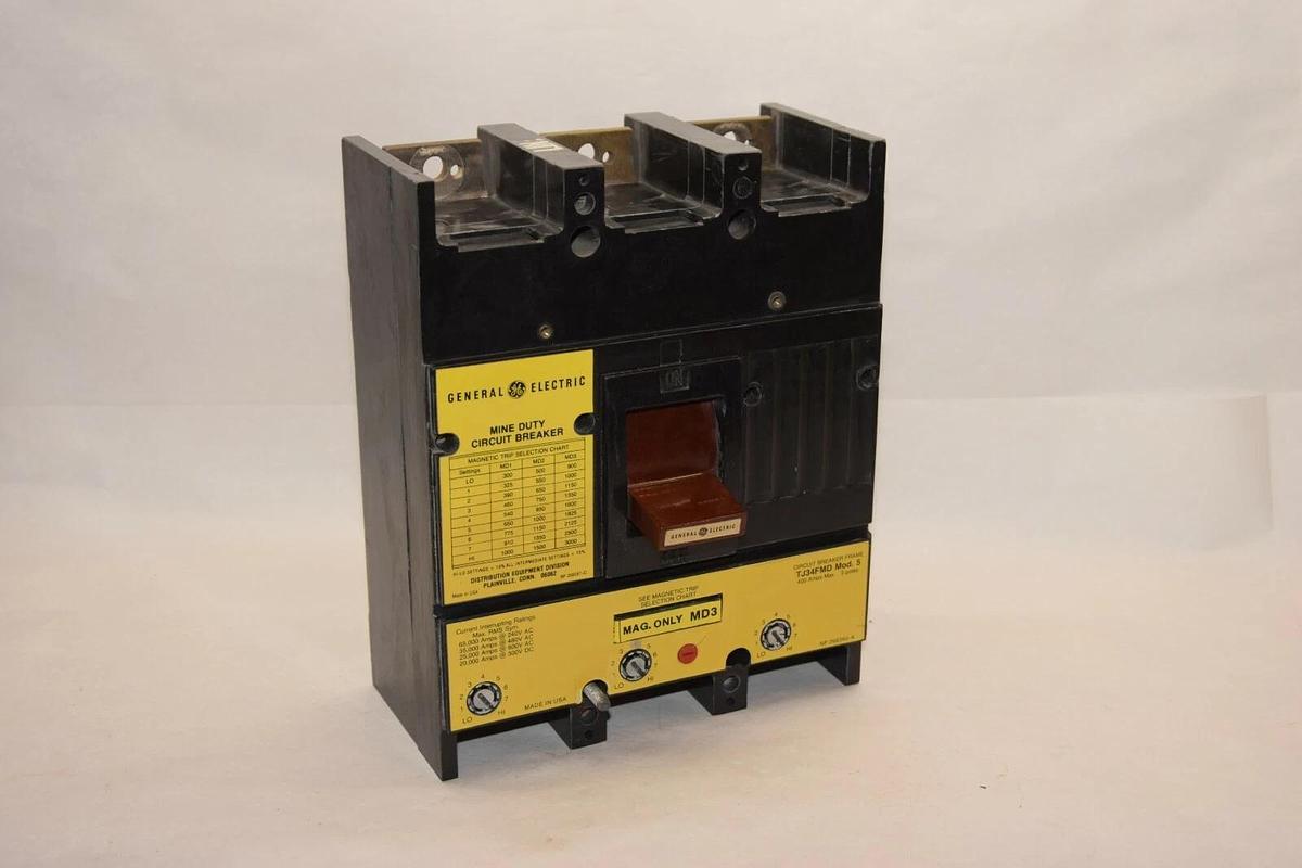 Used GE General Electric 400Amp FRAME 3 POLE Mine Duty Circuit Breaker TJ34FMD 400 A