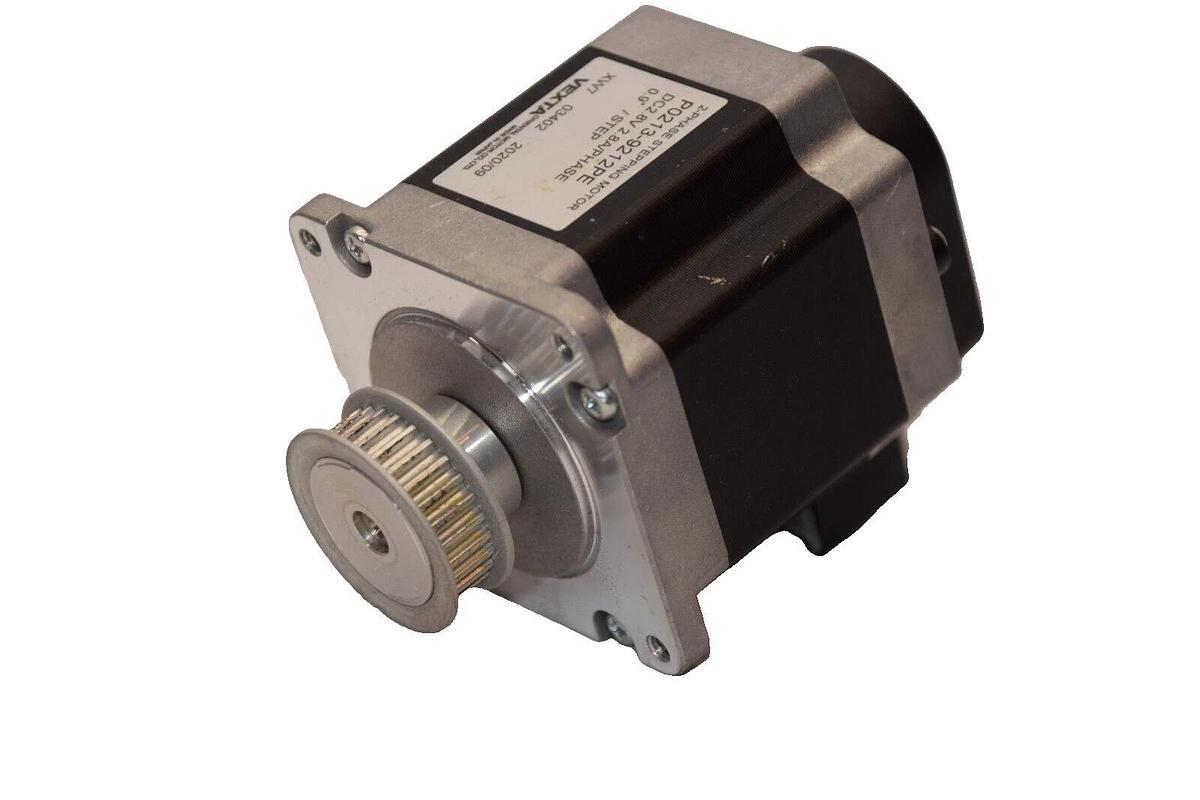 Used VEXTA Oriental P0213-9212PE 2ph Stepping Stepper Motor w/ E5-400-250-NE-S-D-G-B