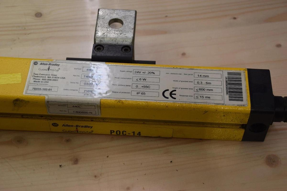 Used ALLEN BRADLEY GUARDMASTER 440L T4B0600-N TYPE 4 14mm SAFETY LIGHT CURTAIN