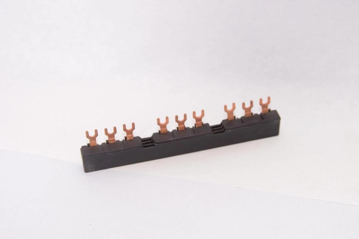 (NEW) MOELLER B3.1/3-PKZ0 63A 6kV Connector Feeder Terminal