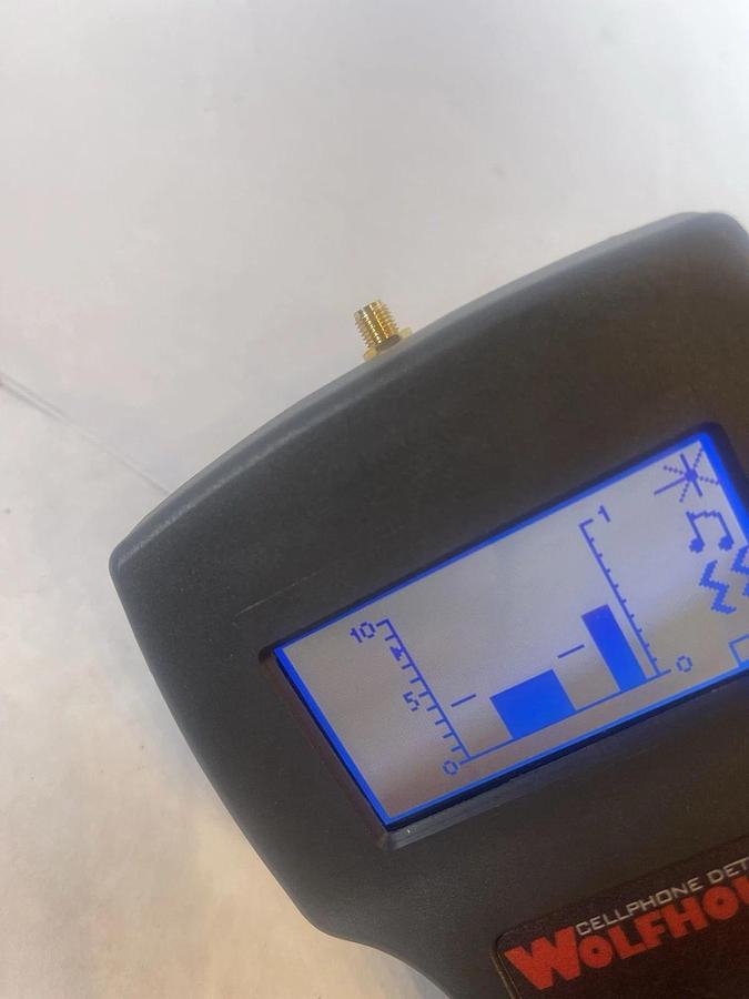 Used BERKELEY VARITRONICS SYSTEMS Wolfhound Cellphone Detector Tracker